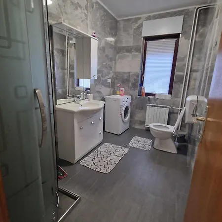 公寓 Apartma-sobe Lejla