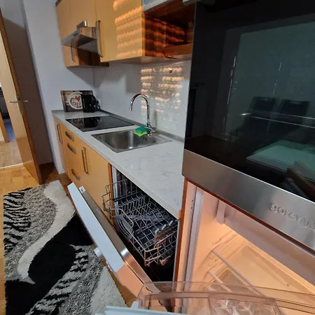 Apartman Apartma-sobe Lejla Vipava
