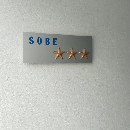 Appartamento Apartma-sobe Lejla Vipava