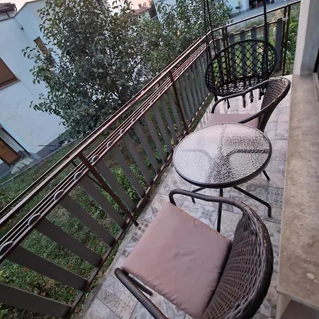 Apartma-sobe Lejla Apartman *