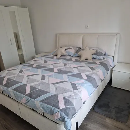 Apartman Apartma-sobe Lejla Vipava