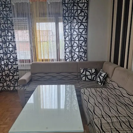 公寓 Apartma-sobe Lejla