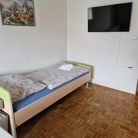 Apartma-sobe Lejla Apartman