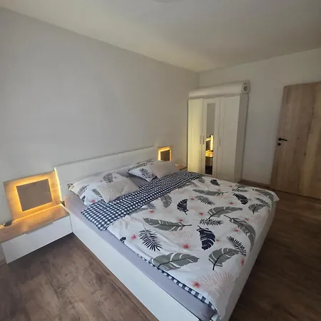 Apartmaji Lejla * Vipava