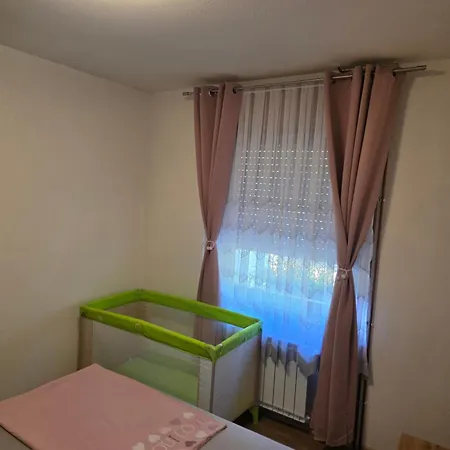 Apartmaji Lejla * Vipava