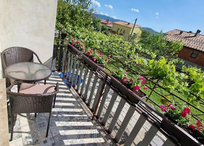 Apartment Apartma-sobe Lejla Vipava