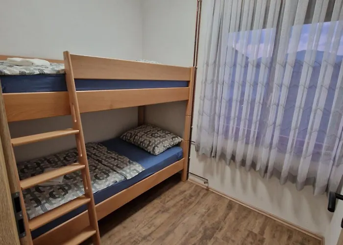 Apartment Apartma-sobe Lejla